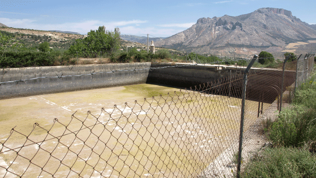 Reservoir for the storage of irrigation water in the Vega of Vélez Blanco | Photo: S. Isselhorst/ © S. Isselhorst